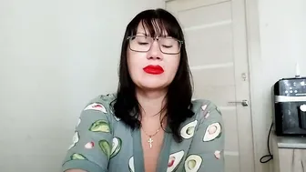 anabellovee posing on webcam (08/29/2026)