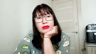 anabellovee posing on webcam (08/29/2026)