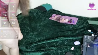 Moongoddess16 chat porn video - 08-30-2026