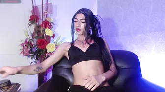Megan_queen12 bigdick cam