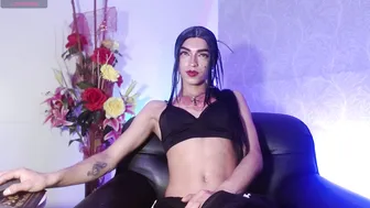 Megan_queen12 bigdick cam
