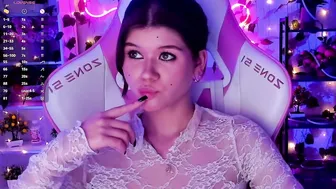 alice_tails findom webcam show