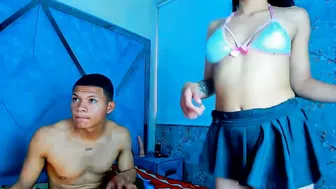 Lila_sg posing on webcam naked on cam