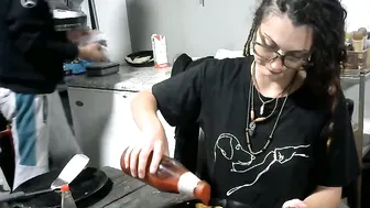 hornyhippies0080 webcam (08-31-2026)