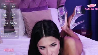 Larakent young on live cam