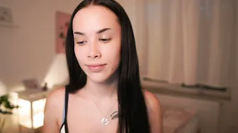 magen_rain posing on webcam (09/02/2026)