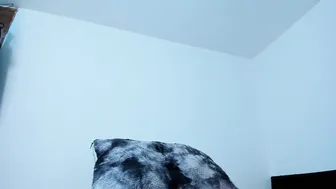 77neferkitty77 posing on cam 02-Sep-26