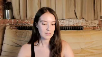 Loladomme femdom nude on cam