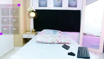 hornybarelylegalgirl naked on cam - 09-03-2026