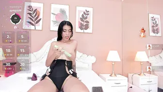 Victoriagrimm camvideo - 03 September 2026