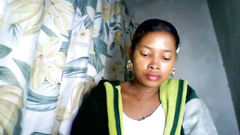 anichaz posing on cam 04 September 2026