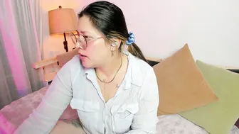 emmarosses curvy naked
