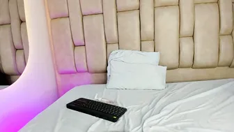sunny_os (09-04-2026) live webcam show
