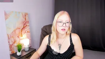 babymonnroe recorded nude video 1112403