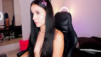 Melanyrouse1 lovense on webcam