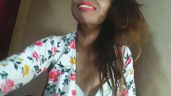 wildah cam show nude