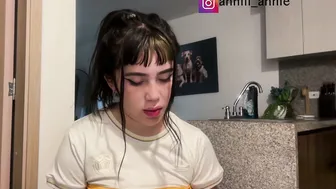 annie_snow_ smoke - 09/05/2026