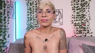 Miamorgann sex cam posing on cam