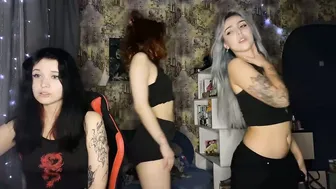 absent_fairy posing on webcam 06 September 2026