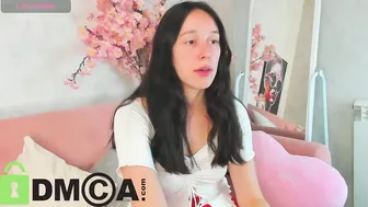 kira_harmann bigass cam video