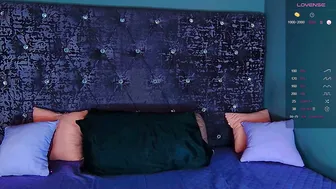 norabigas posing on webcam - (07-22-2025)