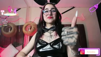 Valentina_asmodea1 live on cam sex chat