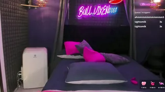 Bull_vixen2001 porn chat video 22-Jul-2025