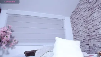 lucy_joi cam (09-14-2026)
