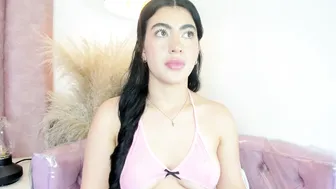 1m_emily recorded nude video 1123872