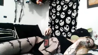 Graveyard_baby_97 free porn video 15-Sep-26