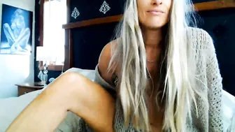 Kumfoxlive porn video 09/15/2026