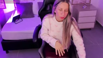 Ania_rummage sex cam 15-Sep-26