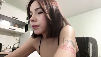 kitty_lune sex chat (09-15-2026)