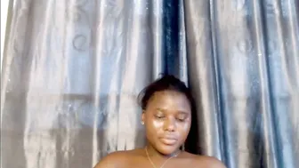 Ebonymelaninqueen smalltits live webcam show