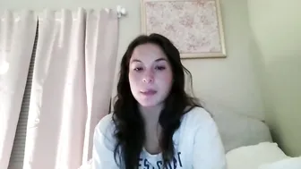 kinsleyxoxo on webcam 09/17/2026