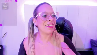 Mhonikbelucci nude cam - 17-Sep-26