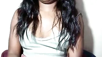 lovelylarra (09-17-2026)