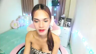 Seductive_aliyah interactivetoy (09-17-2026)