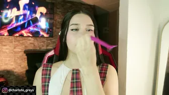 charlotte_greys squirt - (09/18/2026)
