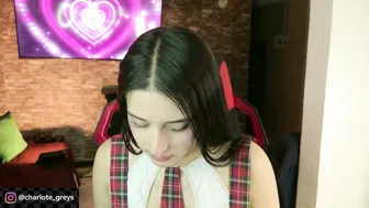 charlotte_greys squirt - (09/18/2026)