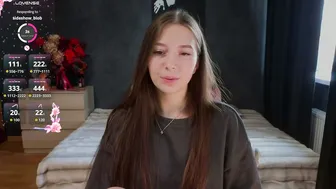 nevorelle lovense on live cam