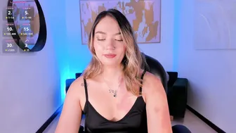 haleygreenx feet 09/18/2026