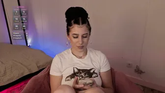 Hazyhaeyesss premium porn naked on cam