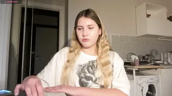 sarawaldhoff recorded nude video 1128213