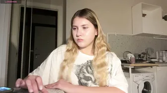 sarawaldhoff recorded nude video 1128213