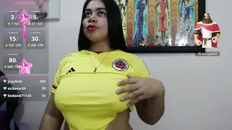 Pamela_claus curvy free cam show