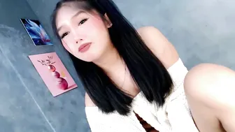 Willing_and_wet cum porn chat video