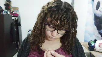 Curly_greeneyed amateur cam (09-20-2026)