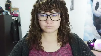 Curly_greeneyed amateur cam (09-20-2026)