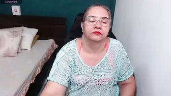 scarlett_duboi1 (07-23-2025) posing on webcam